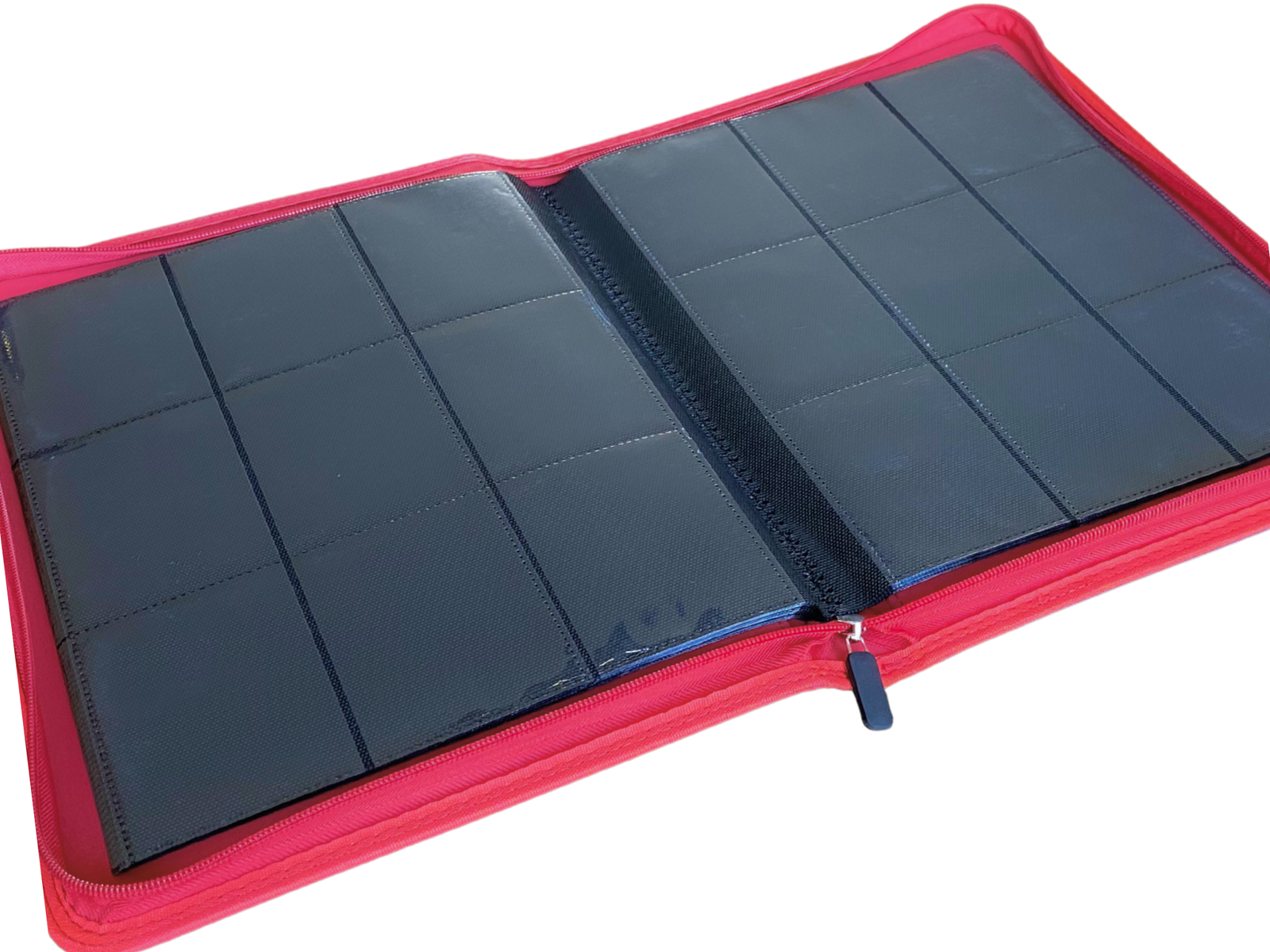 AGY Cards Deluxe Verzamelmap – Met Ritssluiting – Geschikt voor Pokemon – 360 Kaarten – 9 Pocket – Binder – Zwart met rode details - Afbeelding 2